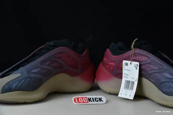 hype V3 Yeezy Fade GW1814 Adidas 700 Carbon 0528